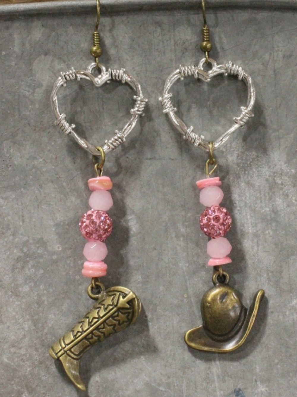 🎉 BOHO My Heart Belongs To All Things Western Dangle Earrings